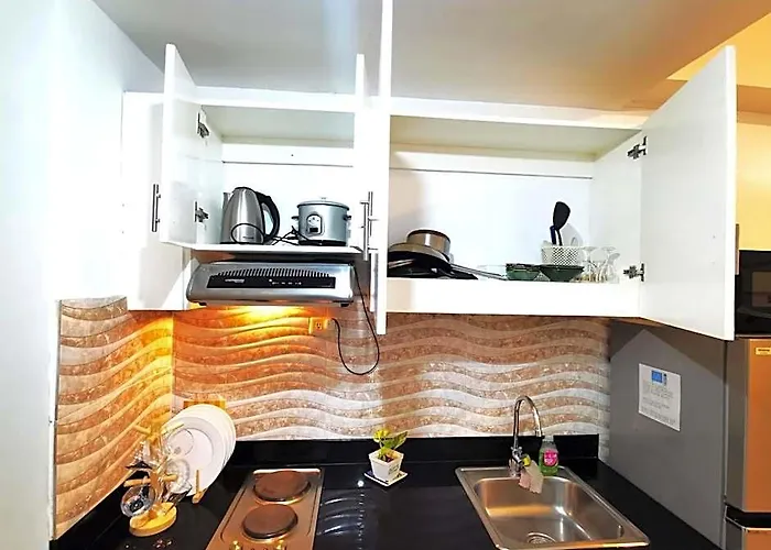 Modern 1br With Balcony And 100mbps Wifi Hotel